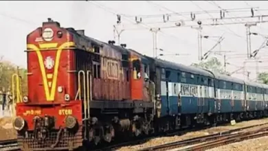 Photo of गोरखपुर-देहरादून एक्सप्रेस सहित कई ट्रेनों में यात्री जनरल टिकट पर कर सकेंगे सफर