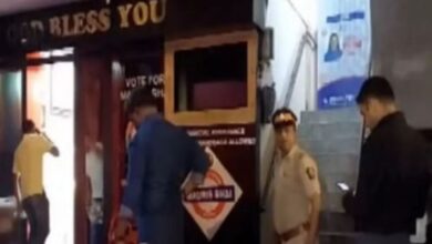 Photo of मुंबई : उद्धव गुट के नेता की हत्या मामले में क्राइम ब्रांच का एक्शन, हिरासत में आरोपी