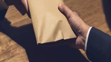 Photo of यूपी: शिक्षा विभाग के बाबू को एंटी करप्शन टीम ने रिश्वत लेते रंगेहाथ पकड़ा