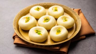 Photo of अक्षय तृतीया पर भगवान विष्णु और मां लक्ष्मी को इन मीठी चीजों का लगाएं भोग