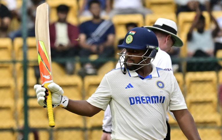 Photo of सरफराज खान ने न्यूजीलैंड के खिलाफ लगाया अपना पहला अंतरराष्ट्रीय शतक