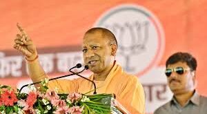 योगी आदित्यनाथ अखिलेश यादव विवाद, Yogi Adityanath Akhilesh Yadav Controversy, करहल और कानपुर चुनावी रैली सपा भाजपा, Karhal and Kanpur election rally SP BJP, अलीगढ़ मुस्लिम यूनिवर्सिटी आरक्षण Aligarh Muslim University Reservation, मथुरा और अयोध्या मंदिर विकास योजना, योगी आदित्यनाथ का बयान अखिलेश पर, Yogi Adityanath statement on Akhilesh, सपा और भाजपा चुनावी बयान, SP and BJP election statements, अयोध्या मथुरा मंदिर विकास योजना, Ayodhya Mathura temple development plan,