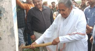 गुलाब देवी, शिक्षा मंत्री, संभल, अवैध संपत्ति, बुलडोजर कार्रवाई, यूपी सरकार, अतिक्रमण अभियान, मध्य प्रदेश, गुलाब देवी के पिता, सरकारी भूमि, चंदौसी, मंत्री के खिलाफ कार्रवाई, अतिक्रमण हटाना, यूपी मंत्री, कानून और नियम, जनहित, Nitin Gadkari, UP Politics, Bulldozer Action, illegal construction, demolition drive, government land, property demolition, UP Minister Gulab Devi, Chandausi, illegal encroachment, गुलाब देवी, बुलडोजर कार्रवाई, अवैध संपत्ति, अतिक्रमण अभियान, यूपी मंत्री, उत्तर प्रदेश सरकार, गुलाब देवी के पिता, मंत्री ने तोड़ी संपत्ति, संभल अतिक्रमण, UP government action, property demolition UP, illegal encroachment UP, UP bulldozer action, शिक्षा मंत्री का कदम, Chandausi encroachment, property demolition in UP, bulldozer in UP, political news UP, गुलाब देवी बुलडोजर, मंत्री की संपत्ति ध्वस्तीकरण, यूपी में बुलडोजर कार्रवाई, अवैध निर्माण हटाना, यूपी मंत्री गुलाब देवी, चंदौसी संपत्ति, अतिक्रमण हटाना, सरकारी संपत्ति को तोड़ना, UP political news, illegal construction removal, demolition of illegal properties, government demolishing illegal properties, UP bulldozer action 2024, गुलाब देवी, बुलडोजर, अवैध संपत्ति, अतिक्रमण, यूपी सरकार, चंदौसी, यूपी राजनीति, संपत्ति ध्वस्तीकरण, अवैध निर्माण, सरकारी भूमि, मंत्री गुलाब देवी, UP bulldozer action, political action in UP, property demolition, illegal encroachment, UP government action,