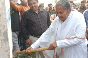 गुलाब देवी, शिक्षा मंत्री, संभल, अवैध संपत्ति, बुलडोजर कार्रवाई, यूपी सरकार, अतिक्रमण अभियान, मध्य प्रदेश, गुलाब देवी के पिता, सरकारी भूमि, चंदौसी, मंत्री के खिलाफ कार्रवाई, अतिक्रमण हटाना, यूपी मंत्री, कानून और नियम, जनहित, Nitin Gadkari, UP Politics, Bulldozer Action, illegal construction, demolition drive, government land, property demolition, UP Minister Gulab Devi, Chandausi, illegal encroachment, गुलाब देवी, बुलडोजर कार्रवाई, अवैध संपत्ति, अतिक्रमण अभियान, यूपी मंत्री, उत्तर प्रदेश सरकार, गुलाब देवी के पिता, मंत्री ने तोड़ी संपत्ति, संभल अतिक्रमण, UP government action, property demolition UP, illegal encroachment UP, UP bulldozer action, शिक्षा मंत्री का कदम, Chandausi encroachment, property demolition in UP, bulldozer in UP, political news UP, गुलाब देवी बुलडोजर, मंत्री की संपत्ति ध्वस्तीकरण, यूपी में बुलडोजर कार्रवाई, अवैध निर्माण हटाना, यूपी मंत्री गुलाब देवी, चंदौसी संपत्ति, अतिक्रमण हटाना, सरकारी संपत्ति को तोड़ना, UP political news, illegal construction removal, demolition of illegal properties, government demolishing illegal properties, UP bulldozer action 2024, गुलाब देवी, बुलडोजर, अवैध संपत्ति, अतिक्रमण, यूपी सरकार, चंदौसी, यूपी राजनीति, संपत्ति ध्वस्तीकरण, अवैध निर्माण, सरकारी भूमि, मंत्री गुलाब देवी, UP bulldozer action, political action in UP, property demolition, illegal encroachment, UP government action,