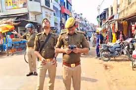 संभल हिंसा, Sambhal Violence, अमेठी में पुलिस अलर्ट, Police Alert in Amethi, यूपी पुलिस सुरक्षा, UP Police Security, बीएनएस धारा 189, BNS Section 189, ड्रोन से निगरानी, Drone Surveillance, अमेठी में कड़ी सुरक्षा, Tight Security in Amethi, यूपी में हाई अलर्ट, High Alert in UP, अमेठी में पुलिस तैनाती, Police Deployment in Amethi, उत्तर प्रदेश हाई अलर्ट, UP High Alert, संभल हिंसा के बाद सुरक्षा, Security after Sambhal Violence, पुलिस और ड्रोन निगरानी, Police and Drone Surveillance, बीएनएस धारा 189 अमेठी, BNS Section 189 Amethi,