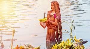 छठ पूजा, Chhath Puja, स्नान ,Bathing, सुरक्षा ,Safety, नदी तालाब ,River and Pond, डूबना ,Drowning, सावधानियां ,Precautions, तेज बहाव ,Strong Current, गहराई ,Depth, प्रशासनिक गाइडलाइंस ,Administrative Guidelines, एंटी-बैक्टीरियल साबुन ,Antibacterial Soap, स्किन केयर ,Skin Care, हाइड्रेशन ,Hydration, नारियल पानी ,Coconut Water, हल्का भोजन ,Light Food, सीपीआर ,CPR, मुंह से सांस देना ,Mouth-to-Mouth Respiration, अस्पताल ले जाना ,Hospital Visit, व्यक्तिगत सावधानी ,Personal Caution, आस्था का पर्व ,Festival of Faith, उपवास ,Fasting), व्रती ,Devotee,