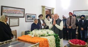 पीएम मोदी श्रद्धांजलि, PM Modi tribute to Singh, Manmohan Singh death news, Modi pays respect, Manmohan Singh contributions, Tribute by PM Modi, Former PM Manmohan Singh, Dr. Singh tribute, Modi on Manmohan Singh death, Political leaders pay tribute, Manmohan Singh legacy remembered,