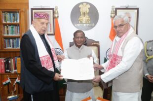 कृषि मंत्री की यात्रा, महाकुंभ निमंत्रण, असम के राज्यपाल, असम मुख्यमंत्री से मुलाकात, गुवाहाटी यात्रा, कृषि क्षेत्र में नवाचार, Agricultural Minister's visit, Invitation to Assam Governor, Meeting with Assam CM, Innovative Agricultural Practices in UP, Maha Kumbh 2025,