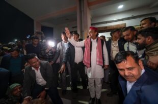अखिलेश यादव कन्नौज, कन्नौज आलू मंडी दौरा, समाजवादी पार्टी नेता, भाजपा के खिलाफ बयान, आलू किसान समस्याएं, यूपी विधानसभा 2027, किसान लाभ, किसान के लिए समाजवादी फैसले, Akhilesh Yadav BJP criticism, Farmers of UP, Socio-political analysis, Akhilesh on Kisan issues,