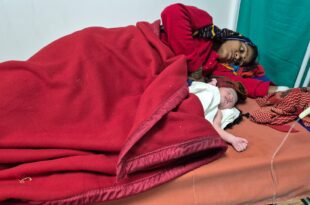 महाकुम्भ कन्या, Mahakumbh Girl Baby, गंगा नाम कन्या, Mahakumbh Baby Girl, महाकुम्भ अस्पताल, Mahakumbh Central Hospital, महाकुम्भ में पहला बेबी, सेंट्रल हॉस्पिटल डिलीवरी, गंगा महाकुम्भ, महाकुम्भ स्वास्थ्य, महाकुम्भ में जन्मी बच्ची, महाकुम्भ 2025 डिलीवरी, महाकुम्भ अस्पताल पहली डिलीवरी, महाकुम्भ में बच्चा जन्म, Mahakumbh First Baby Girl, सेंट्रल हॉस्पिटल में डिलीवरी,