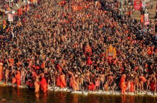 महाकुम्भ 2025 भंडारा, निशुल्क भोजन वितरण, अक्षय पात्र भंडारा, इस्कॉन लंगर, ओम नमः शिवाय भंडारा, महाकुम्भ प्रसाद, अन्न दान, महाकुम्भ आयोजन स्थल, प्रयागराज महाकुम्भ भोजन, भंडारे में श्रद्धालु,Kumbh Mela 2025 Langar, Free Food Distribution, Akshay Patra Langar, ISKCON Langar, Om Namah Shivaya Langar, Kumbh Mela Prasad, Food Donation, Kumbh Mela Event Venue, Prayagraj Kumbh Food, Langar for Devotees,