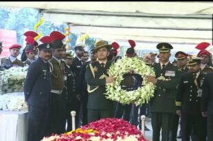 नरेंद्र मोदी, अमित शाह, प्रियंका गांधी, निगम बोध घाट, मनमोहन सिंह अंतिम संस्कार, तीनों सेनाओं ने सलामी दी, मनमोहन सिंह की मृत्यु, प्रधानमंत्री नरेंद्र मोदी, भारतीय राजनीति, कांग्रेस सांसद, Narendra Modi, Amit Shah, Priyanka Gandhi, Nigambodh Ghat, Manmohan Singh last rites, three armed forces salute, Manmohan Singh death, Prime Minister Narendra Modi, Indian politics, Congress MP, Rahul Gandhi,