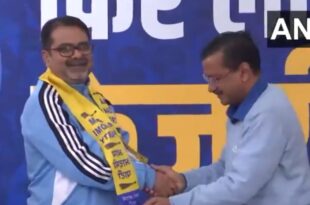 अवध ओझा आम आदमी पार्टी, अरविंद केजरीवाल और मनीष सिसोदिया, AAP member joining, AAP leaders meeting, Arvind Kejriwal, Manish Sisodia, Political news India, AAP political updates अवध ओझा, आम आदमी पार्टी, अरविंद केजरीवाल, मनीष सिसोदिया, राजनीतिक घटनाक्रम, Aam Aadmi Party, Arvind Kejriwal, Manish Sisodia, political news, political leaders, चुनावी रणनीति, political updates,