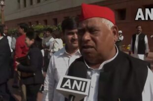 किसानों का प्रदर्शन, सपा सांसद अवधेश प्रसाद, विपक्ष की एकजुटता, किसान आंदोलन, बीजेपी और सपा, Farmers Protest, Samajwadi Party MP Avdesh Prasad, Opposition Unity, Farmers Movement, BJP and SP, किसान आंदोलन दिल्ली, अवधेश प्रसाद का बयान, बीजेपी किसानों को हंगामा कहे, विपक्ष एकजुटता, Farmers Protest Delhi, Avdesh Prasad Statement, BJP Calls Farmers Protest Riot, Opposition Unity, सपा सांसद अवधेश प्रसाद, किसानों की मांगें, बीजेपी पर आरोप, किसानों के साथ विपक्ष, Samajwadi Party MP Avdesh Prasad, Farmers Demands, BJP Allegations, Opposition with Farmers, #किसानआंदोलन, #अवधेशप्रसाद, #सपा, #बीजेपी, #विपक्षकीआवाज, #FarmerProtest, #AvdeshPrasad, #BJP, #OppositionUnity,