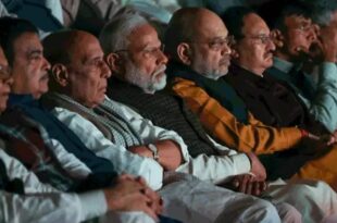गोधरा कांड की फिल्म, संसद में फिल्म स्क्रीनिंग, पीएम मोदी फिल्म, विक्रांत मैसी गोधरा, कंगना रनोट की टिप्पणी, Congress on Godhra, Sabarmati Report Film, PM Modi Screening, Vikrant Massey Godhra Film, Kangana Criticizes Congress, Godhra Train Incident, प्रधानमंत्री नरेंद्र मोदी, द साबरमती रिपोर्ट, गोधरा कांड, विक्रांत मैसी, कंगना रनोट, संसद स्क्रीनिंग, अमित शाह, गोधरा ट्रेन घटना, PM Modi, The Sabarmati Report, Godhra Incident, Vikrant Massey, Kangana Ranaut, Parliament Screening, Amit Shah, Godhra Train Tragedy,