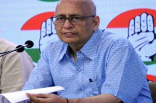 राज्यसभा में हंगामा, Rajya Sabha uproar, सिंघवी की सीट से कैश, Cash found on Singhvi's seat, भाजपा जांच की मांग, BJP demands investigation, कांग्रेस का अडाणी मुद्दा, Congress Adani angle, सभापति का खुलासा, Chairman's revelation, संसद में कैश विवाद, Cash controversy in Parliament, अभिषेक मनु सिंघवी विवाद, Abhishek Manu Singhvi controversy, राज्यसभा में ₹50 हजार, ₹50 thousand in Rajya Sabha, भाजपा-कांग्रेस राजनीति, BJP-Congress politics, जगदीप धनखड़ बयान, Jagdeep Dhankhar statement, संसद में नोट बंडल, Cash bundle in Parliament,