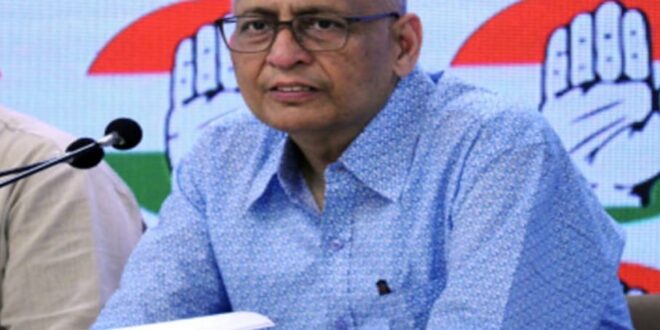 राज्यसभा में हंगामा, Rajya Sabha uproar, सिंघवी की सीट से कैश, Cash found on Singhvi's seat, भाजपा जांच की मांग, BJP demands investigation, कांग्रेस का अडाणी मुद्दा, Congress Adani angle, सभापति का खुलासा, Chairman's revelation, संसद में कैश विवाद, Cash controversy in Parliament, अभिषेक मनु सिंघवी विवाद, Abhishek Manu Singhvi controversy, राज्यसभा में ₹50 हजार, ₹50 thousand in Rajya Sabha, भाजपा-कांग्रेस राजनीति, BJP-Congress politics, जगदीप धनखड़ बयान, Jagdeep Dhankhar statement, संसद में नोट बंडल, Cash bundle in Parliament,