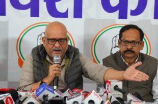 कांग्रेस प्रदर्शन विधानसभा, लखनऊ में कांग्रेस आंदोलन, योगी सरकार पर अजय राय के आरोप, यूपी पुलिस का दमन, यूपी में लोकतंत्र खतरे में, भ्रष्टाचार के खिलाफ कांग्रेस, Congress protest assembly, Congress movement in Lucknow, Ajay Rai’s accusations on Yogi government, UP police repression, democracy under threat in UP, Congress against corruption, कांग्रेस विधानसभा घेराव, अजय राय प्रेसवार्ता, योगी सरकार पर कांग्रेस का हमला, उत्तर प्रदेश में लोकतंत्र खतरे में, यूपी पुलिस पर दमन का आरोप, कांग्रेस प्रदर्शन लखनऊ, यूपी कांग्रेस आंदोलन, भ्रष्टाचार और महंगाई उत्तर प्रदेश, Congress Assembly Siege, Ajay Rai press conference, Congress attack on Yogi government, democracy at risk in Uttar Pradesh, police repression in UP, Congress protest in Lucknow, UP Congress movement, corruption and inflation in UP,