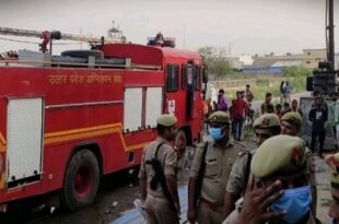 हापुड़ फैक्ट्री हादसा, बॉयलर फटने से मौत, फैक्ट्री में विस्फोट, मजदूरों की मौत और घायल, हापुड़ पुलिस जांच, फैक्ट्री में हादसा, धौलाना थाना हादसा, Hapur factory accident, boiler explosion death, factory explosion, workers death and injury, Hapur police investigation, factory mishap, Dhoulana police station accident, हापुड़ फैक्ट्री विस्फोट, बॉयलर फटने से हादसा, घायल मजदूर हापुड़, फैक्ट्री हादसा, धौलाना थाना दुर्घटना, Hapur factory explosion, boiler explosion accident, injured workers Hapur, factory accident, Dhoulana police station mishap,