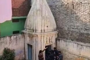 संभल मंदिर की खोज, हयात नगर मंदिर, कार्तिकेश्वर मंदिर, 1978 के दंगे, मुस्लिम बहुल इलाका, उत्तर प्रदेश मंदिर खोज, हिंदू परिवार पलायन, Hapur temple discovery, Hayat Nagar temple, Kartikeshwar temple, 1978 riots, Muslim majority area, Uttar Pradesh temple discovery, Hindu family migration, संभल में मंदिर खोज, कार्तिकेश्वर और हयात नगर मंदिर, दंगों के बाद पलायन, उत्तर प्रदेश के मंदिर, हिंदू परिवारों की वापसी, Temple discovery in Hapur, Kartikeshwar and Hayat Nagar temple, migration after riots, Uttar Pradesh temples, Hindu families return,