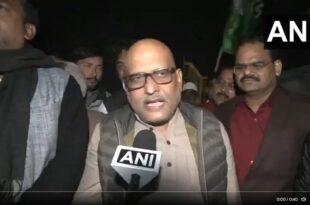 कांग्रेस प्रदेश अध्यक्ष अजय राय, योगी सरकार, विधानसभा घेराव, कार्यकर्ताओं की हत्या की साजिश, कांग्रेस कार्यकर्ता, लोकतांत्रिक विरोध, यूपी कांग्रेस, अजय राय आरोप, उत्तर प्रदेश राजनीति, योगी सरकार विरोध, UP political news, Yogi government plot, Congress worker attack, Assembly siege protest, Political confrontation UP, Congress opposition, यूपी में कांग्रेस आंदोलन, Yogi government's attack on Congress workers, Assembly gherao Uttar Pradesh, political protests in Uttar Pradesh, Congress UP,अजय राय, योगी सरकार, कांग्रेस कार्यकर्ता, विधानसभा घेराव, लोकतांत्रिक विरोध, उत्तर प्रदेश राजनीति, कांग्रेस आंदोलन, कांग्रेस प्रदेश अध्यक्ष, यूपी विधानसभा घेराव, कांग्रेस विरोध, Yogi government conspiracy, Congress worker protest, Uttar Pradesh political news, UP political crisis, Assembly siege Congress, Congress UP protests, Political action in Uttar Pradesh, Uttar Pradesh Congress news, Yogi's attack on Congress, Political clashes in UP