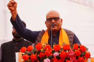 लखनऊ ब्राह्मण महाकुंभ, अजय राय का संबोधन, ब्राह्मण समाज की जिम्मेदारी, नफरत के खिलाफ एकता, ब्राह्मण समाज का योगदान, ब्राह्मण महाकुंभ, अजय राय लखनऊ, सामाजिक समरसता, नफरत के खिलाफ ब्राह्मण समाज, कांग्रेस अध्यक्ष अजय राय, लखनऊ ब्राह्मण समाज, Brahmin Mahakumbh, Ajay Rai Lucknow, Social Harmony Call, Brahmin Community Against Hatred, Congress President Ajay Rai, Lucknow Brahmin Society, Lucknow Brahmin Mahakumbh, Ajay Rai Speech, Brahmin Society Responsibility, Unity Against Hatred, Contribution of Brahmin Community, --- #ब्राह्मणमहाकुंभ, #अजयराय, #सामाजिकसमरसता, #नफरतकेखिलाफ, #ब्राह्मणसमाज, #BrahminMahakumbh, #AjayRai, #SocialHarmony, #AgainstHatred, #BrahminCommunity,