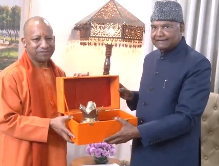 Prayagraj Mahakumbh 2025, Yogi Adityanath, Ram Nath Kovind, Mahakumbh invitation, Uttar Pradesh government, Indian culture, Prayagraj Mahakumbh preparations, Chief Minister Yogi, Mahakumbh 2025 campaign, प्रयागराज महाकुंभ 2025, योगी आदित्यनाथ, राम नाथ कोविन्द, महाकुंभ निमंत्रण, उत्तर प्रदेश सरकार, भारतीय संस्कृति, प्रयागराज महाकुंभ तैयारियां, मुख्यमंत्री योगी, महाकुंभ 2025 अभियान, महाकुंभ 2025 निमंत्रण, सीएम योगी आदित्यनाथ, पूर्व राष्ट्रपति राम नाथ कोविन्द, प्रयागराज महाकुंभ आयोजन, यूपी सरकार की योजना, Mahakumbh 2025 invitation, CM Yogi Adityanath, Former President Ram Nath Kovind, Prayagraj Mahakumbh event, UP government’s planning, #प्रयागराज_महाकुंभ_2025, #योगी_आदित्यनाथ, #रामनाथ_कोविन्द, #महाकुंभ_निमंत्रण, #भारतीय_संस्कृति, #PrayagrajMahakumbh2025, #YogiAdityanath, #RamNathKovind, #MahakumbhInvitation, #IndianCulture