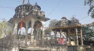 शिव मंदिर विवाद, 120 साल पुराना मंदिर, दलित समाज का मंदिर, अल्पसंख्यक समुदाय पर कब्जा, ऐतिहासिक धार्मिक स्थल विवाद,Shiv Mandir Dispute, 120-year-old temple, Dalit community temple, minority community encroachment, historical religious site dispute,शिव मंदिर का इतिहास, दलित समाज का योगदान, मंदिर पर कब्जा विवाद, धार्मिक स्थल पर विवाद, 120 साल पुराना मंदिर,History of Shiv Temple, Dalit contribution, temple encroachment dispute, religious site controversy, 120-year-old temple,शिव मंदिर, धार्मिक विवाद, ऐतिहासिक मंदिर, दलित समाज, अल्पसंख्यक विवाद,Shiv temple, religious dispute, historical temple, Dalit community, minority controversy,