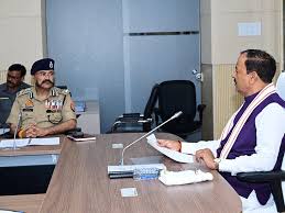 Law and order meeting Lucknow, Deputy CM UP, assembly security, ADG Amitabh Yash meeting, UP police preparations, assembly session meeting, कानून व्यवस्था बैठक लखनऊ, डिप्टी सीएम यूपी, विधानसभा सुरक्षा, एडीजी अमिताभ यश बैठक, यूपी पुलिस तैयारियां, विधानसभा सत्र बैठक, Lucknow law and order, Deputy CM Keshav Maurya meeting, assembly session, ADG Amitabh Yash, Police Commissioner Lucknow, UP law and order, sensitive areas, लखनऊ कानून व्यवस्था, डिप्टी सीएम केशव मौर्या बैठक, विधानसभा सत्र, एडीजी अमिताभ यश, पुलिस कमिश्नर लखनऊ, यूपी कानून व्यवस्था, संवेदनशील क्षेत्र,