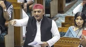 ,One Nation One Election debate, Akhilesh Yadav attack, PM Modi and constitution, central government election issue, political controversy, opposition statement, वन नेशन वन इलेक्शन बहस, अखिलेश यादव का हमला, पीएम मोदी और संविधान, केंद्र सरकार चुनाव मुद्दा, सियासी संग्राम, विपक्ष का बयान, एक राष्ट्र एक चुनाव, अखिलेश यादव बयान, पीएम मोदी चुनाव, केंद्र सरकार भंग, समाजवादी पार्टी अखिलेश, संविधान चर्चा, वन नेशन वन इलेक्शन, One Nation One Election, Akhilesh Yadav statement, PM Modi election, dissolve central government, Samajwadi Party, constitution discussion, BJP opposition,अखिलेश यादव संसद, अखिलेश यादव का बयान, सीमाओं की सुरक्षा, जाति जनगणना की मांग, यूपी में वोटिंग विवाद, अखिलेश यादव गरीबी पर बयान, संसद में अखिलेश यादव, Akhilesh Yadav in Parliament, Akhilesh on border security, demand for caste census, Akhilesh Yadav on poverty, voting controversy in UP, Akhilesh in Lok Sabha, economic disparity India, अखिलेश यादव संसद में, जाति जनगणना की मांग अखिलेश, यूपी में वोटिंग विवाद, गरीबी पर अखिलेश यादव, सीमाओं की सुरक्षा पर बयान, Akhilesh Yadav speech in Parliament, caste census demand by Akhilesh, UP voting controversy, Akhilesh on poverty, Akhilesh on border security,