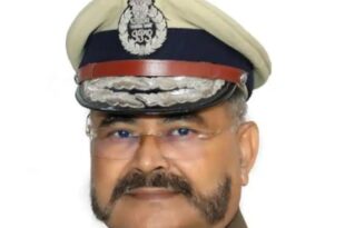 डीजीपी प्रशांत कुमार, इलाहाबाद हाईकोर्ट, यूपी पुलिस, समन आदेश, गवाह उपस्थिति, नोडल अधिकारी, जमानत आवेदन, न्यायिक निर्देश, पुलिस कार्यप्रणाली,DGP Prashant Kumar, Allahabad High Court, UP Police, Summon Orders, Witness Attendance, Nodal Officer, Bail Applications, Judicial Orders, Police Functioning, डीजीपी प्रशांत कुमार, हाईकोर्ट पेशी, पुलिस कार्यप्रणाली, नोडल अधिकारी नियुक्ति, यूपी अपराध, DGP Prashant Kumar, High Court Appearance, Police Functioning, Nodal Officer Appointment, UP Crime, #DGPPrashantKumar, #AllahabadHighCourt, #UPPolice, #SummonOrders, #JudicialSystem, #BailApplications, #LawAndOrder, #NodalOfficer, #Justice,
