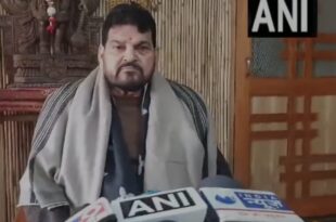 #बृजभूषण_शरण_सिंह, #कांग्रेस_राहुल_गांधी, #मनमोहन_सिंह_स्मारक, #बीजेपी_नेता, #BrijbhushanSharanSingh, #CongressRahulGandhi, #ManmohanSinghMemorial, #BJPLeader,