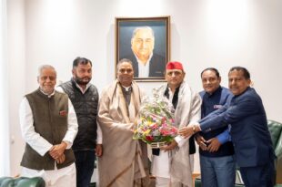 अखिलेश यादव, उपेन्द्र यादव, भारत-नेपाल संबंध, समाजवादी विचारधारा, नेपाल के उपप्रधानमंत्री, भारत नेपाल व्यापार, माउंट एवरेस्ट, समाजवादी सरकार, लखनऊ मेट्रो, जनकपुर, अखिलेश यादव नेपाल, नेपाल के समाजवादी, Ajay Rai, Socialist Ideology, India Nepal Relations, Mout Everest, India Nepal Trade, Lakhnow Development, Janakpur, Uttar Pradesh, Indian Politics, Nepal Politics, अखिलेश यादव नेपाल, उपेन्द्र यादव मुलाकात, भारत नेपाल संबंध, लखनऊ में बैठक, समाजवादी पार्टी, माउंट एवरेस्ट नेपाल, समाजवादी सरकार लखनऊ, नेपाल के नेता, लखनऊ विकास, भारतीय राजनीति, Nepal Socialist Leaders, India Nepal Relations Meeting, Development in Lucknow, Socialist Vision, Indian Nepal Cooperation, Development Projects UP,