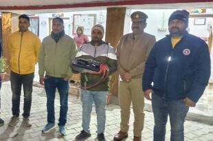 कुशीनगर लूट, फर्जी लूट, कृष्ण मुरारी सिंह, झूठी लूट की कहानी, पुलिस तहकीकात, कुशीनगर पुलिस, फर्जी रिपोर्ट, आर्थिक तंगी, चोरी की झूठी कहानी, लूट का मामला, Kushinagar Fake Robbery, Fake Robbery Report, Police Investigation, Krishna Murari Singh, False Theft Case, UP Police, कुशीनगर लूट की कहानी, पुलिस जांच, झूठी चोरी, फर्जी लूट, आर्थिक तंगी, कुशीनगर समाचार, Fake Robbery News, Police Inquiry, False Report, UP Crime News,