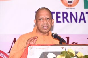 सीएम योगी आदित्यनाथ, महायोगी गोरखनाथ विश्वविद्यालय, आयुर्वेद, योग, नाथपंथ, गोरखनाथ, भारतीय मनीषा, धर्म साधना, स्वस्थ शरीर, आयुर्वेद और योग, नाथ योग, योग आसन, प्राचीन भारतीय ज्ञान, योग साधना, चिकित्सा पद्धतियां, आयुर्वेद की किताबें, गोरखआसन, मत्स्येंद्रआासन, योगिक पद्धतियां, CM Yogi Adityanath, Ayurveda, Yoga, Nathpanth, Gorakhnath University, Ancient Indian Knowledge, Yoga Asanas, Health and Religion, Yoga for Body and Mind, Ayurveda and Yoga, Nath Yoga, Spiritual Health, सीएम योगी आदित्यनाथ, आयुर्वेद और योग, नाथपंथ की मान्यता, गोरखनाथ योग, स्वास्थ्य और धर्म, नाथ योग आसन, योग और आयुर्वेद, प्राचीन भारतीय पद्धतियां, गोरखआसन, मत्स्येंद्रआासन, स्वास्थ्य और मोक्ष, शरीर साधना, योग का महत्व, गोरखनाथ विश्वविद्यालय, भारत में योग, योग और आयुर्वेद का प्रभाव, CM Yogi Adityanath, Gorakhnath Yoga, Nathpanth and Ayurveda, Gorakhnath University, Ancient Health Practices, Yoga and Spirituality, Yoga for Health and Wellness,