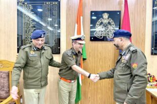 अजय पाल शर्मा पदोन्नति, पुलिस उपमहानिरीक्षक प्रयागराज, DGP उत्तर प्रदेश प्रशांत कुमार, ADG प्रयागराज भानु भास्कर, पुलिस अफसर पदोन्नति, उत्तर प्रदेश पुलिस,Ajay Pal Sharma Promotion, DIG Promotion Prayagraj, DGP UP Prashant Kumar, ADG Prayagraj Bhanu Bhaskar, Police Officer Promotion, UP Police,अजय पाल शर्मा की पदोन्नति, पुलिस सेवा में सफलता, DGP प्रशांत कुमार और ADG भानु भास्कर की शुभकामनाएं, प्रयागराज पुलिस अफसर पदोन्नति, Ajay Pal Sharma Promotion, Success in Police Service, DGP Prashant Kumar and ADG Bhanu Bhaskar Wishes, Prayagraj Police Officer Promotion,#AjayPalSharma, #UPPolice, #DIGPromotion, #PrayagrajPolice, #PoliceExcellence, #UPPoliceLeadership,