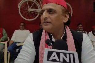 निषाद समुदाय की मांग, अखिलेश यादव का बयान, सपा सरकार का वादा, निषादों को मुफ्त नाव, यूपी राजनीति समाचार, Nishad community demand, Akhilesh Yadav statement, free boats for Nishads, SP government promise, UP political news, अखिलेश यादव निषाद समुदाय, निषाद समाज की मांग, सपा का चुनावी वादा, यूपी राजनीति अखिलेश यादव, Akhilesh Yadav Nishad community, Nishad society demand, SP party promise, UP politics Akhilesh Yadav,