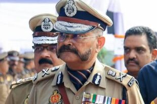 महाकुम्भ 2025, महाकुम्भ सुरक्षा, संगम घाट चेकिंग, पांटून पुल सुरक्षा, पुलिस चेकिंग अभियान, महाकुम्भ चेकिंग, संदिग्ध गतिविधियां, महाकुम्भ स्नान पर्व, पुलिस उप महानिरीक्षक, सुरक्षा व्यवस्था महाकुम्भ, सुरक्षा अभियान, Mahakumbh 2025, security check, Pontoon bridge security, police check campaign, Mahakumbh security, suspicious activities, Mahakumbh bathing festival security, police vigilance, DIG Vaibhav Krishna, Mahakumbh preparation, महाकुम्भ 2025 चेकिंग, पांटून पुल पर सुरक्षा, संगम घाट पर सुरक्षा, संदिग्ध व्यक्तियों की चेकिंग, पुलिस अभियान, महाकुम्भ सुरक्षा व्यवस्था, स्नान पर्व सुरक्षा, महाकुम्भ नगर सुरक्षा, Mahakumbh 2025 check, Pontoon bridge security, Sangam Ghat security, suspicious persons check, Police security campaign, Mahakumbh vigilance, Bathing festival safety, Mahakumbh preparations, DIG Vaibhav Krishna security,