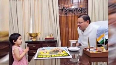 Photo of बच्ची ने सुनाया महिषासुरमर्दिनि स्तोत्रम्…सीएम हुए मंत्रमुग्ध, पीएम मोदी से मिलाने का किया वादा