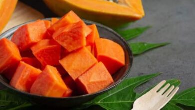 Photo of रोज सुबह एक कटोरी पपीता खाने के फायदे जान दंग रह जाएंगे आप!