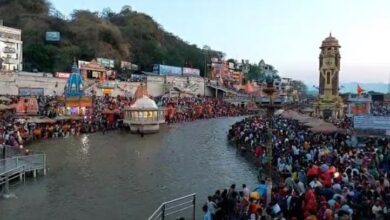 Photo of बैशाखी स्नान: हरिद्वार में उमड़ा आस्था का सैलाब, हरकी पैड़ी पर श्रद्धालुओं ने लगाई पावन डुबकी