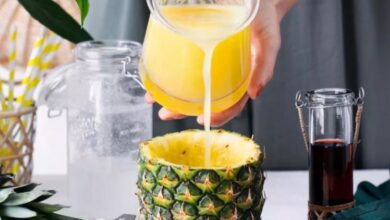 Photo of गर्मियों में बिगड़ जाता है डाइजेशन तो रोजाना पिएं Pineapple Juice