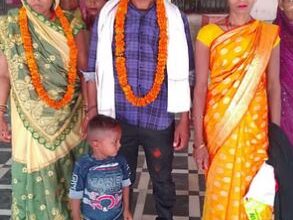 Photo of  52 साल की महिला ने पोते से रचाई शादी… हुआ सामाजिक बहिष्कार, पति ने पुतला बनाकर लगाई आग… 