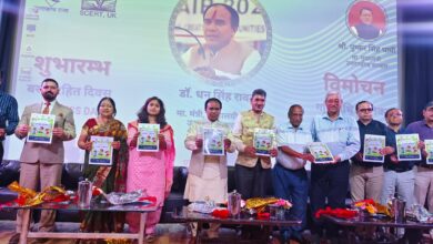 Photo of सभी विद्यालयों में इसी सत्र से बैगलेस-डे लागूः डॉ. धन सिंह रावत