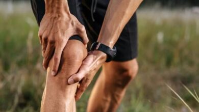 Photo of कमजोर घुटनों को बनाएं फौलादी, योग या स्ट्रेंथ एक्सरसाइज; कौन देगा ज्‍यादा सहारा? 