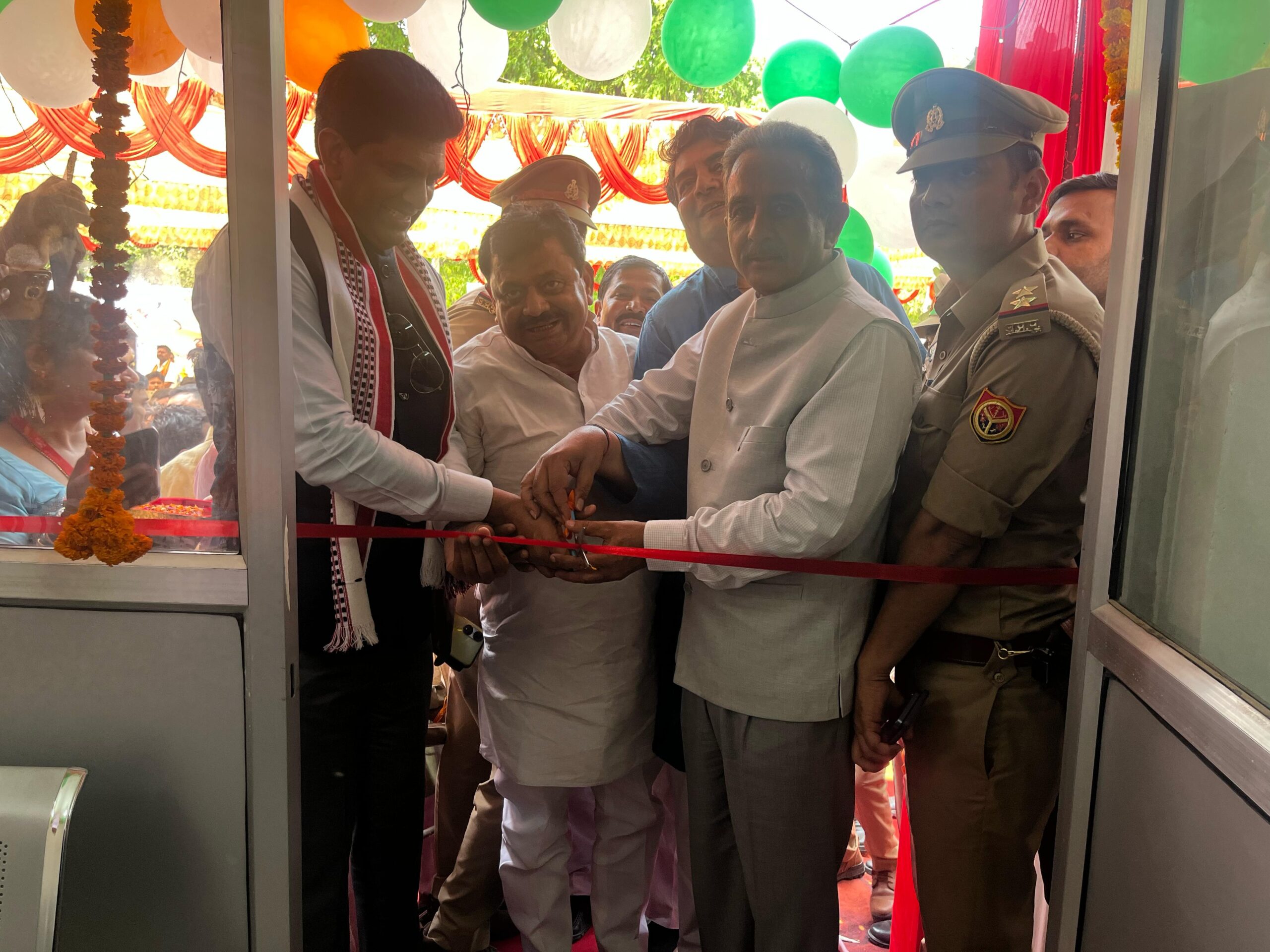 Photo of कुशीनगर में डाकघर पासपोर्ट सेवा केंद्र का शुभारंभ, कीर्ति वर्धन सिंह ने किया उद्घाटन