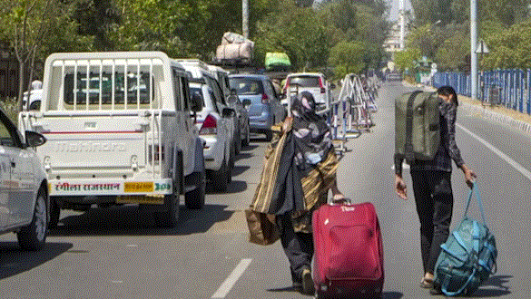 Photo of तीन साल की कैद और…, भारत नहीं छोड़ने वाले पाकिस्तानियों को भुगतनी होगी सजा; क्या कहते हैं नियम?