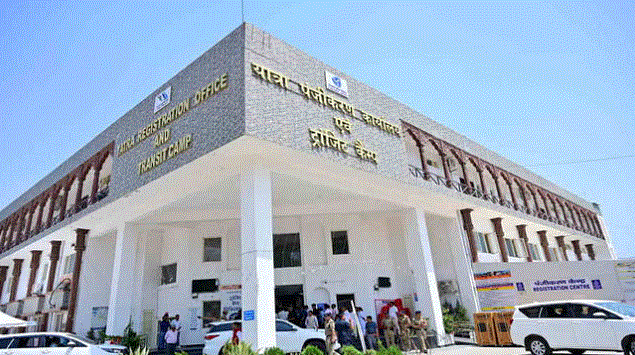 Photo of तीर्थयात्री आज से कर सकेंगे ऑफलाइन पंजीकरण, हरिद्वार-ऋषिकेश समेत यहां लगे हैं काउंटर