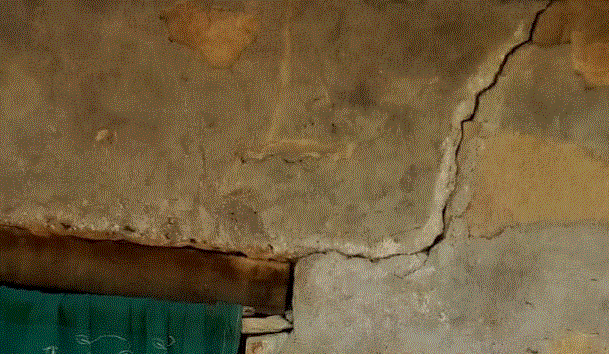 Photo of जमरानी की ब्लास्टिंग की धमक पहुंची मकानों तक: पड़ गईं दरारें, इस गांव के दस घरों को खतरा