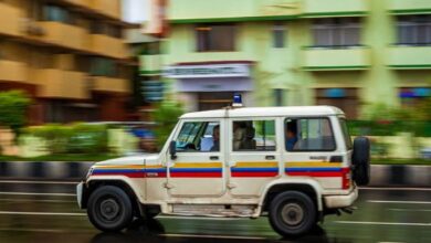 Photo of दिल्ली क्राइम: जाम खुलवाने गए पुलिसकर्मियों को थार सवार युवक-युवतियों ने पीटा